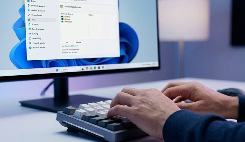 PC 설정 메뉴에서 아웃룩 계정과 색인 설정을 점검하는 손동작
